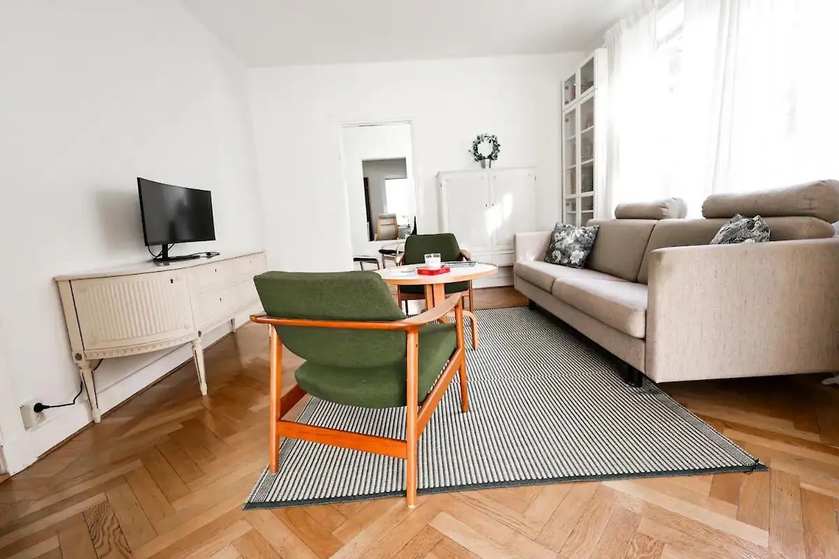The Royal Home - Liseberg / Svenska Maessan Gothenburg Apartment